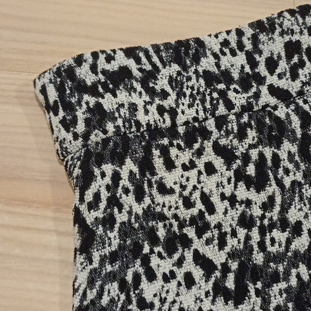 KOOKAI Wynona Textured Animal Print Black White High Waisted Mini Skirt - Picture 11 of 15